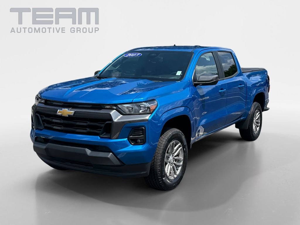 Used 2023 Blue Chevrolet LT image 3