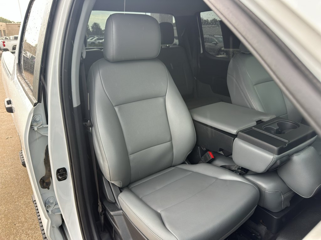 Used 2024 Oxford White Ford XL image 30