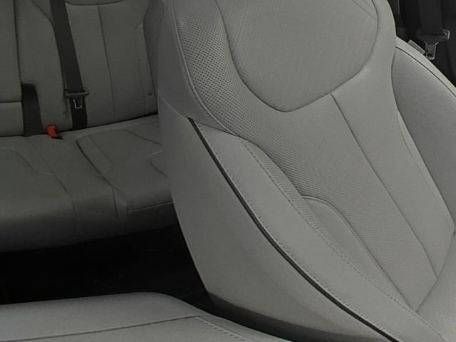 Used 2023 White Hyundai SEL image 36