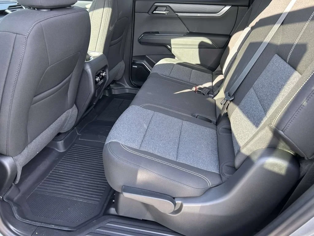 New 2027 Sterling Metallic GMC Elevation image 13