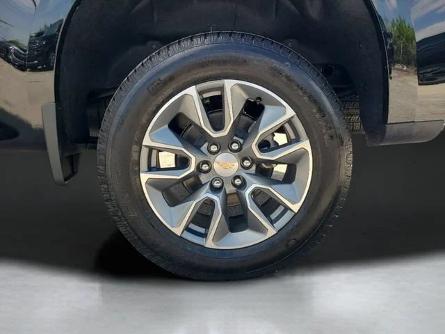 New 2026 Black Chevrolet LT image 33