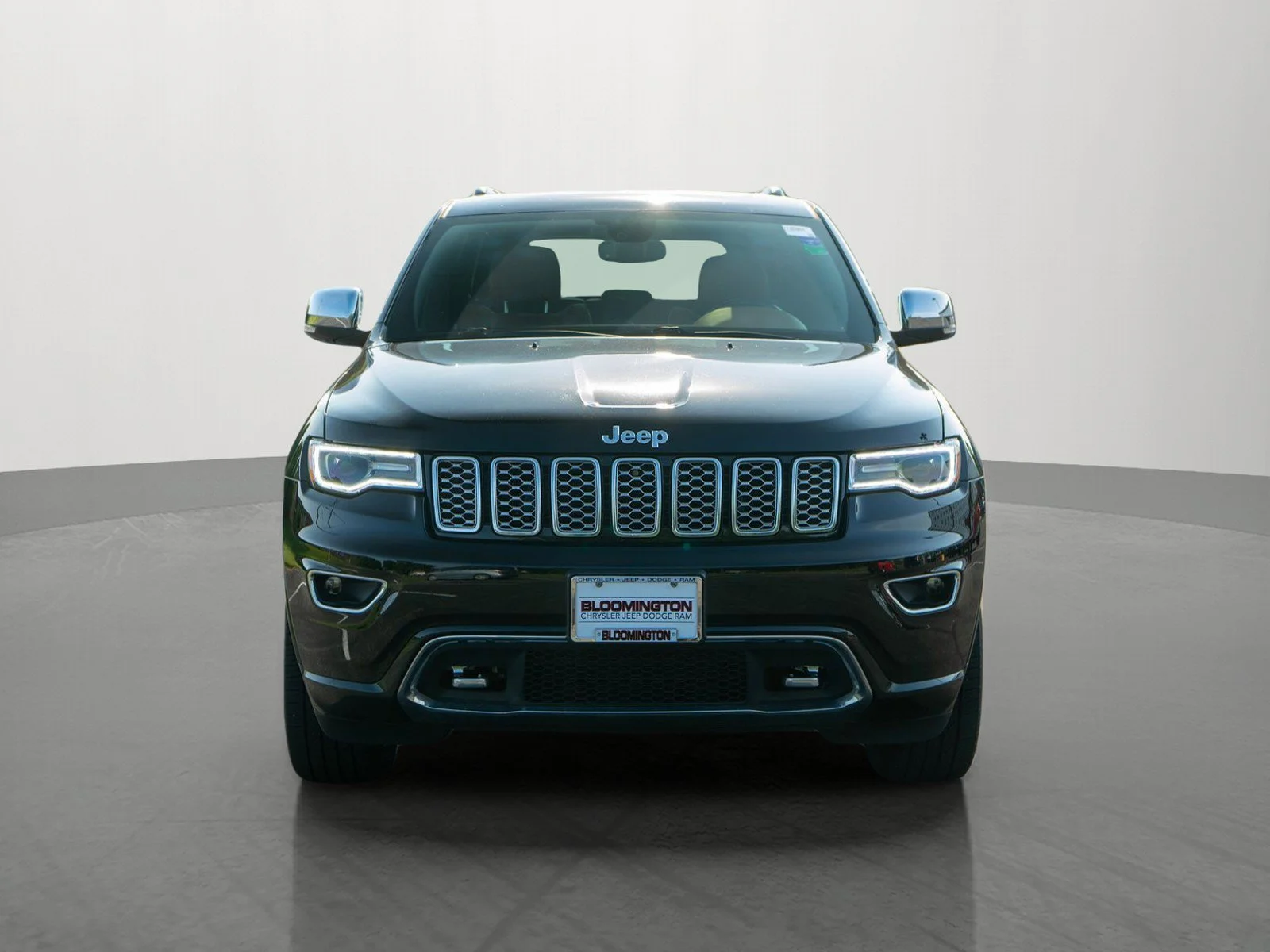 Used 2020 Jeep Grand Cherokee Overland with VIN 1C4RJFCG9LC213127 for sale in Minneapolis, Minnesota