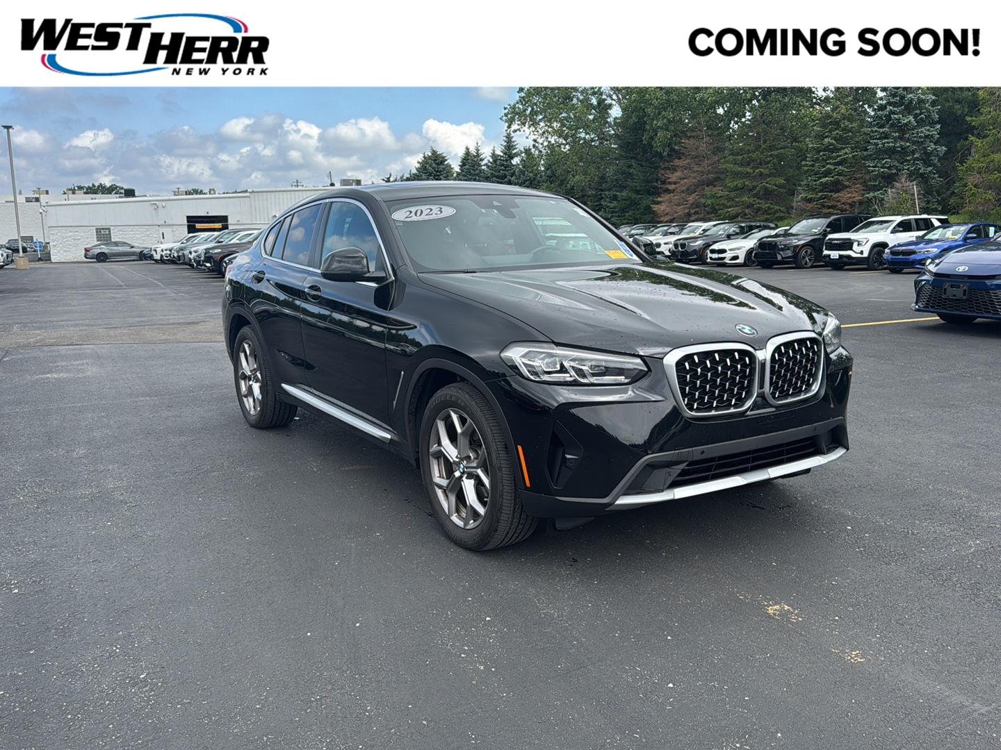 2023 BMW X4 xDrive30i's photo
