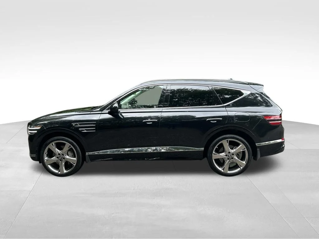 Used 2024 Black Genesis 3.5T Prestige image 2