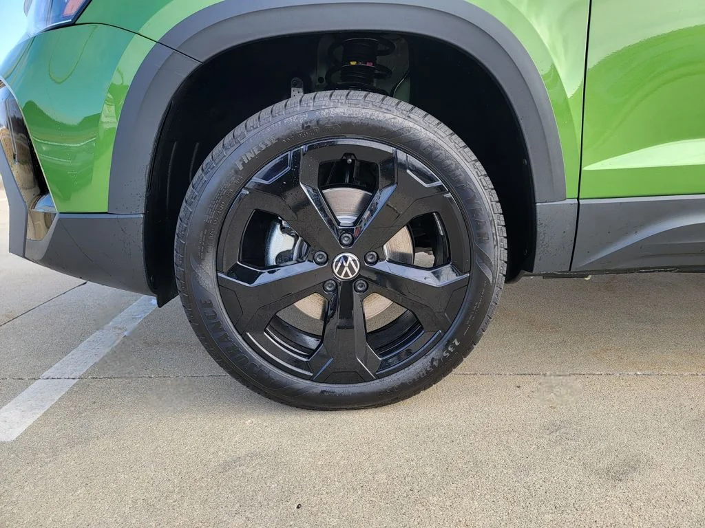 2026 Volkswagen Taos SE Black - Photo 23