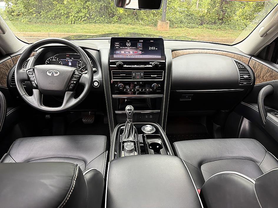 Certified Used 2023 Mineral Black INFINITI PREMIUM SELECT image 19
