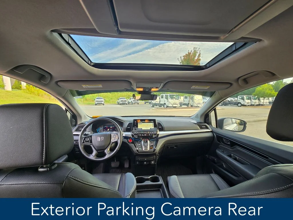Used 2024 White Honda Touring image 16