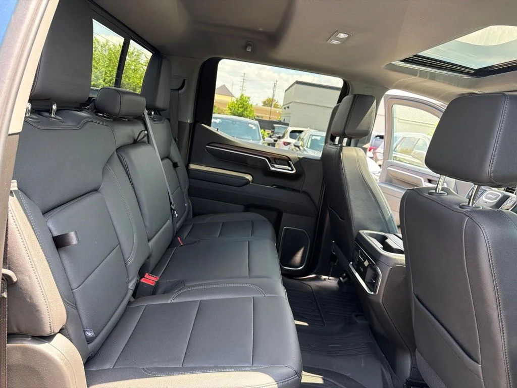 Used 2024 Blue GMC SLT image 23