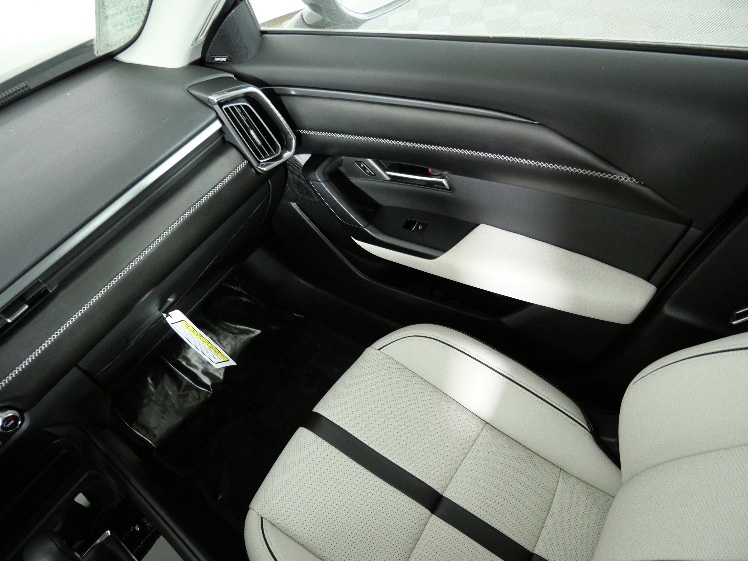 2026 Mazda CX-50 Premium Plus - Photo 11