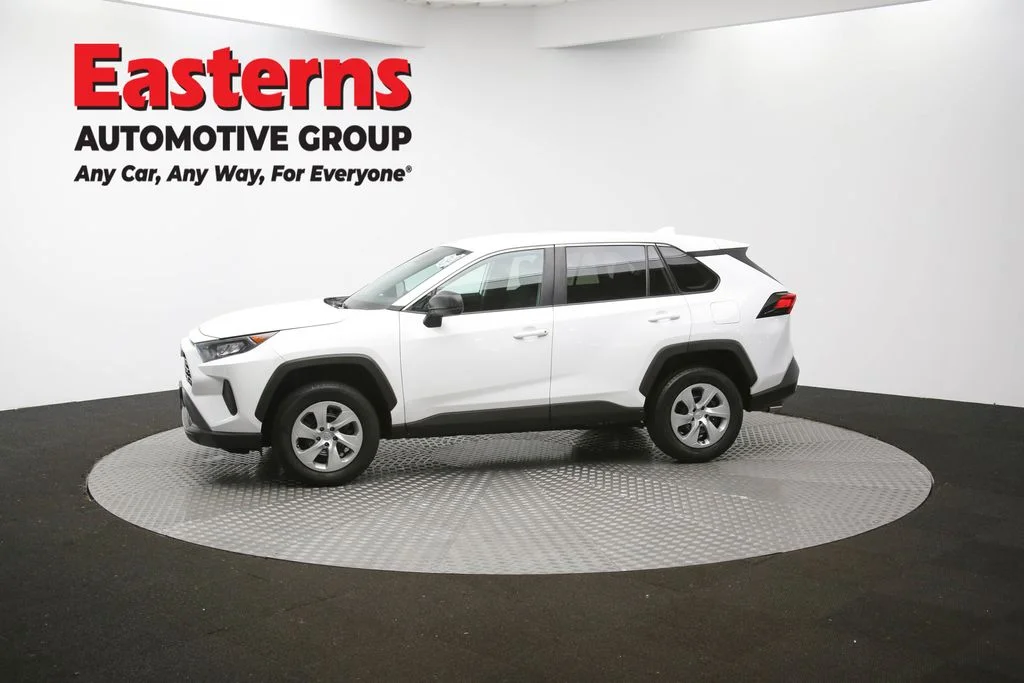 Used 2022 White Toyota LE image 56