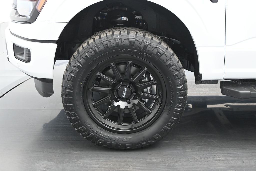 New 2026 Oxford White Ford XLT image 23