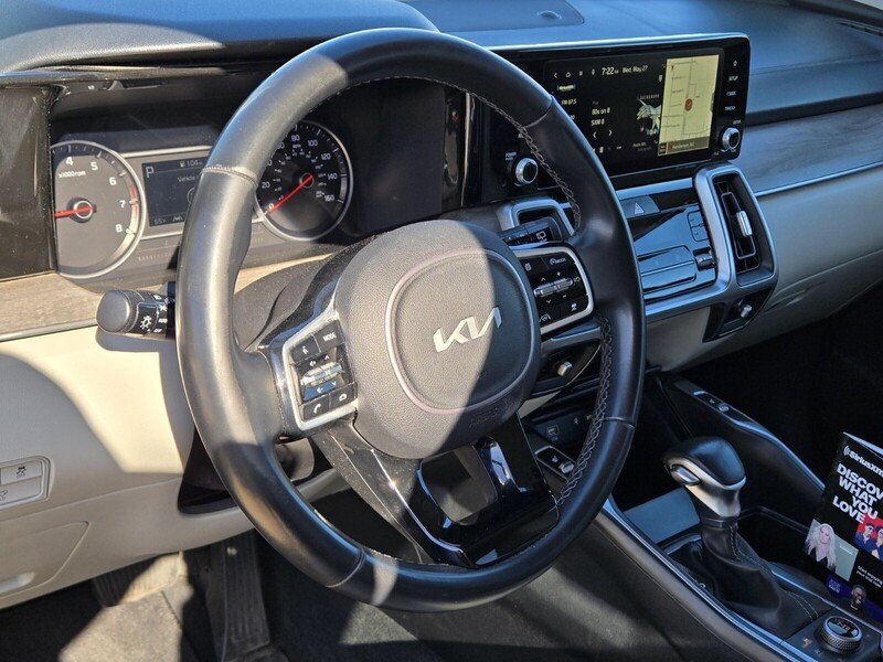 Used 2022 Green Kia X-Line EX image 19