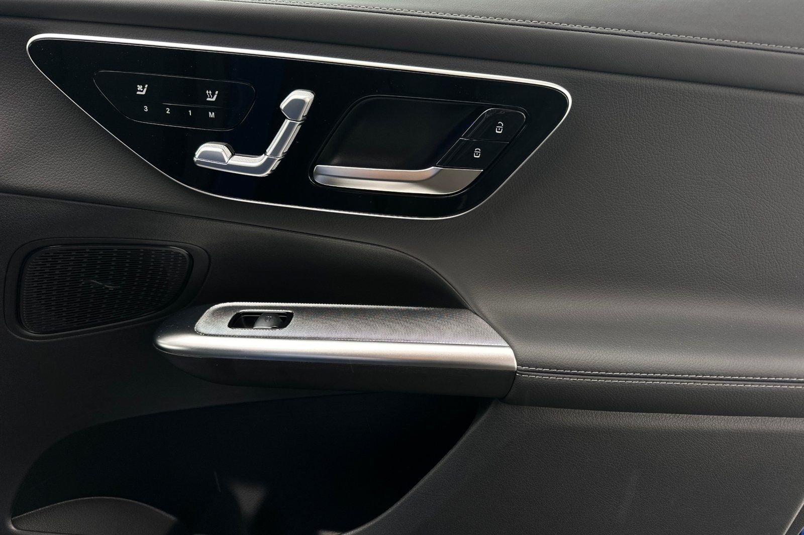 2026 Mercedes-Benz GLC Base - Photo 33