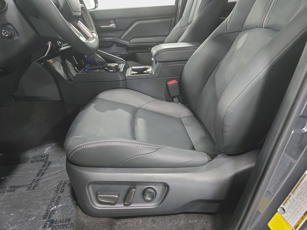 Used 2025 Underground Toyota Limited image 24