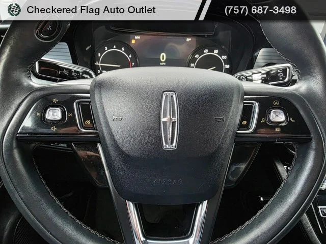 Used 2022 Black Metallic Lincoln Standard image 26
