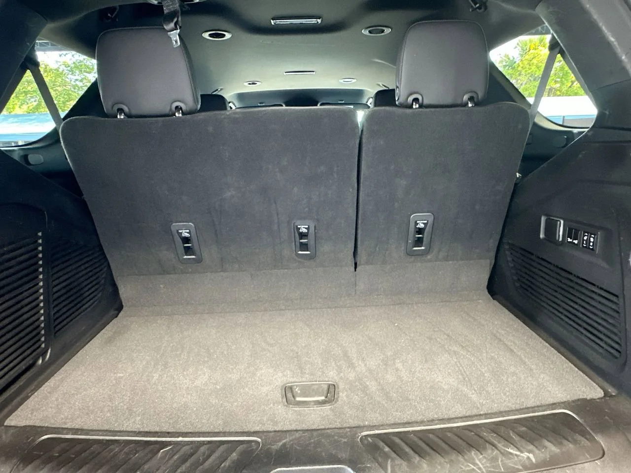 2023 Chevrolet Tahoe LT - Photo 25