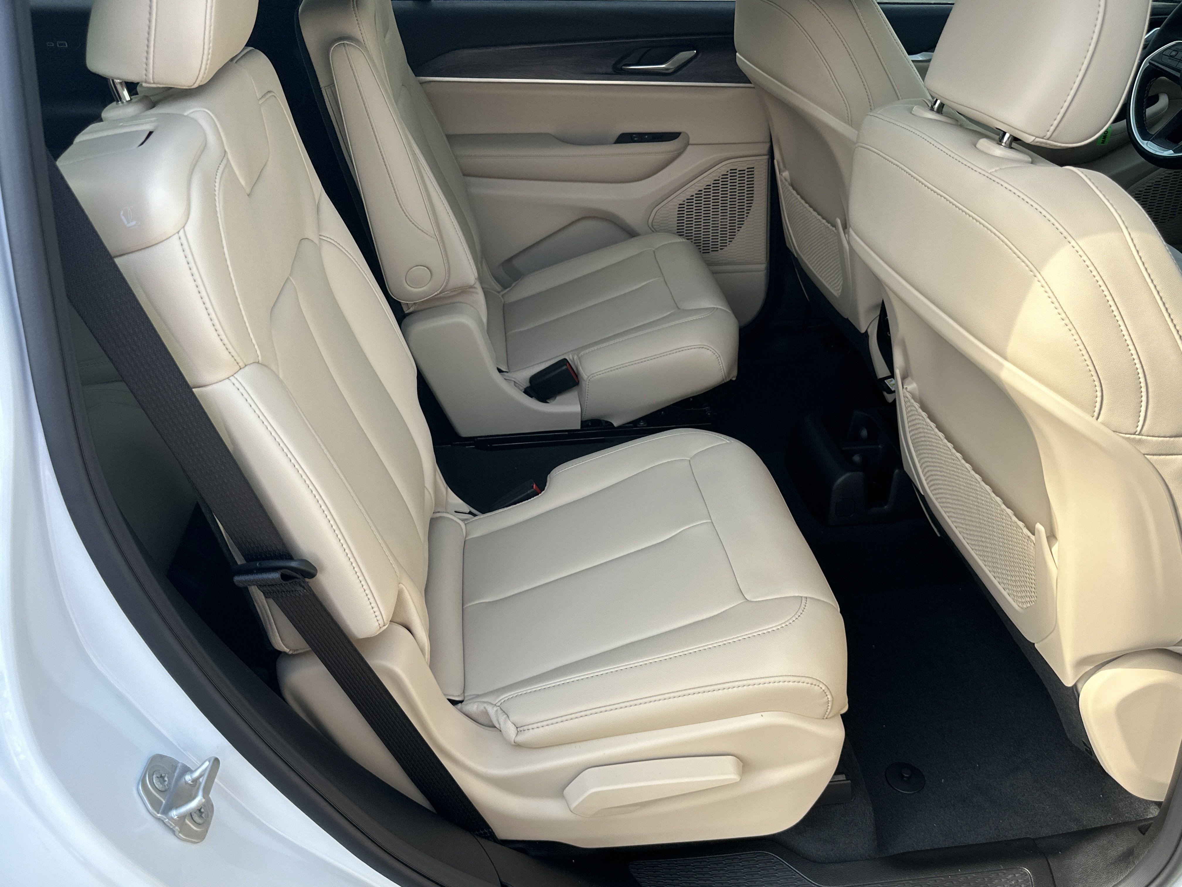 2025 Jeep Grand Cherokee L Limited - Photo 17