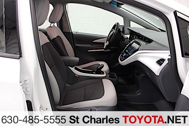 Used 2020 White Chevrolet EV LT image 17