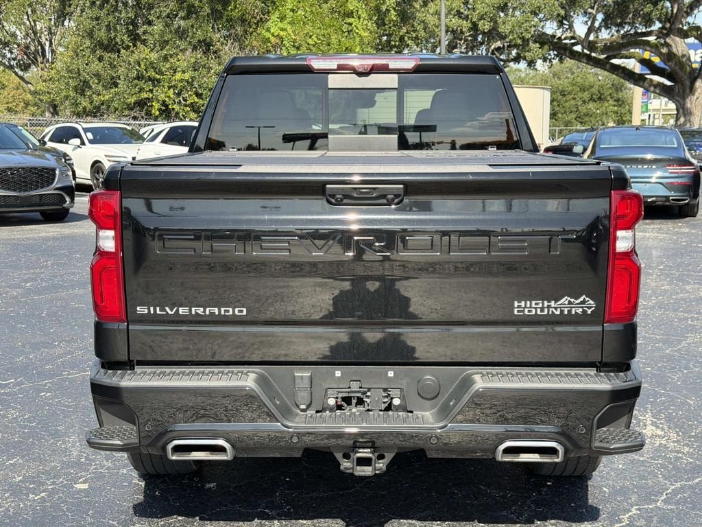 Used 2024 Black Chevrolet High Country image 5