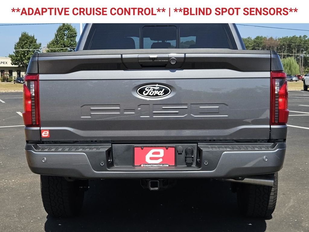 New 2026 Carbonized Gray Metallic Ford XLT image 7