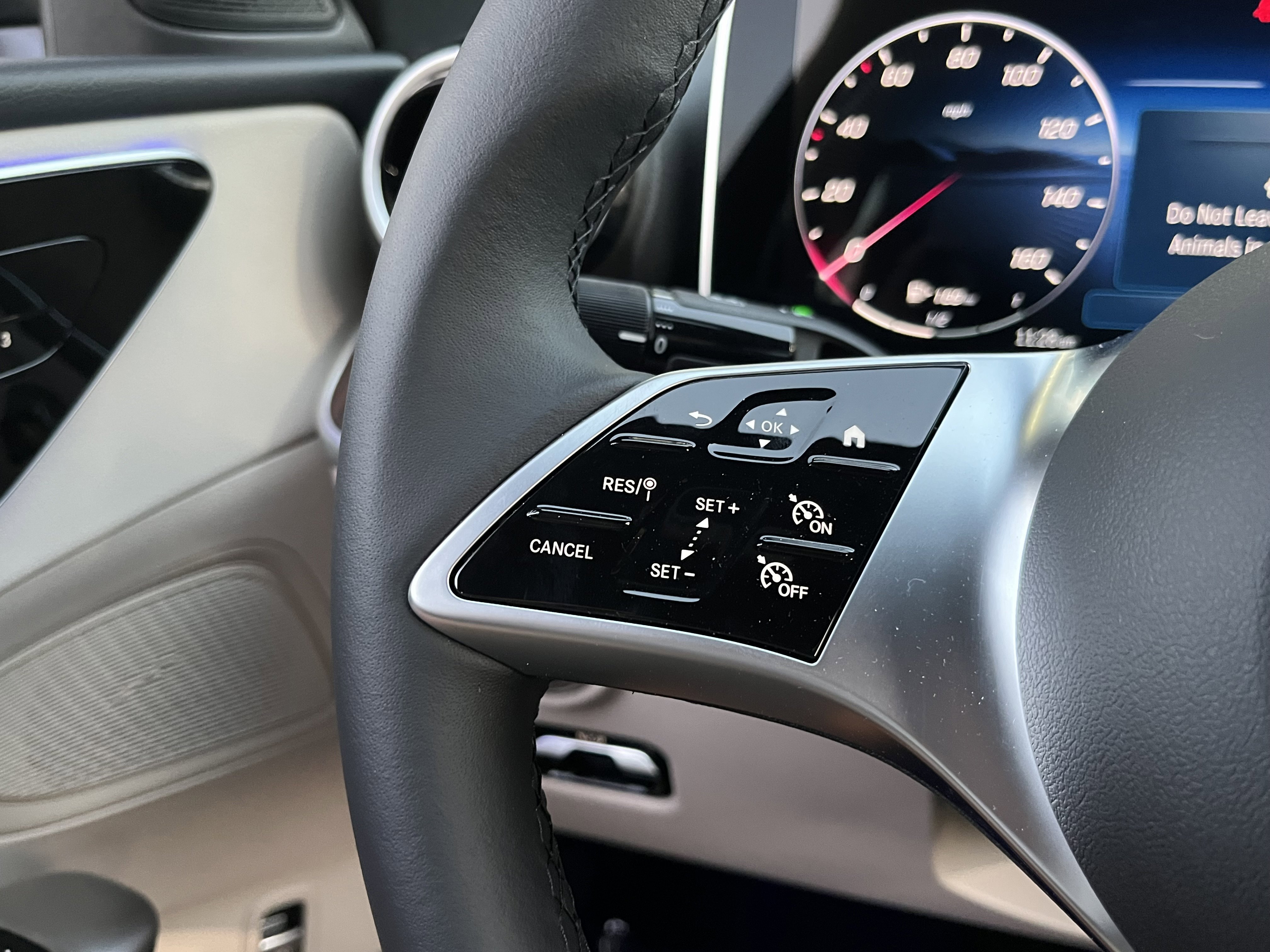 New 2026 POLAR WHITE Mercedes-Benz C 300 image 26