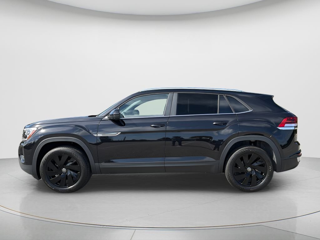 New 2026 Deep Black Pearl Volkswagen SE w/Technology image 8
