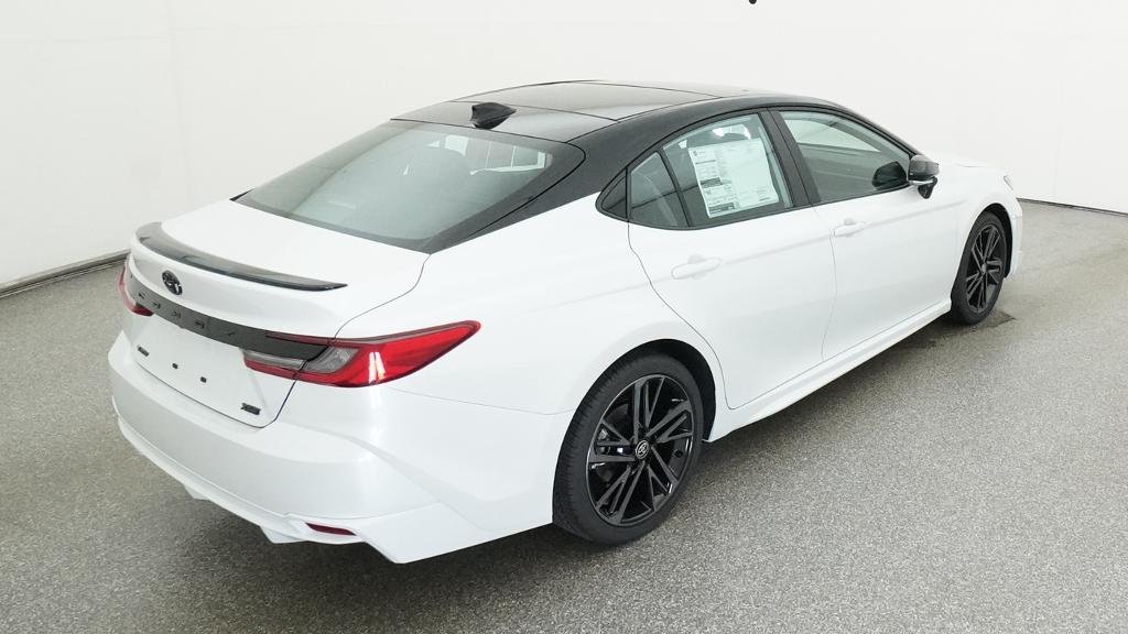 New 2026 Wind Chill Pearl with Midnight Black Metallic roof Toyota XSE image 18