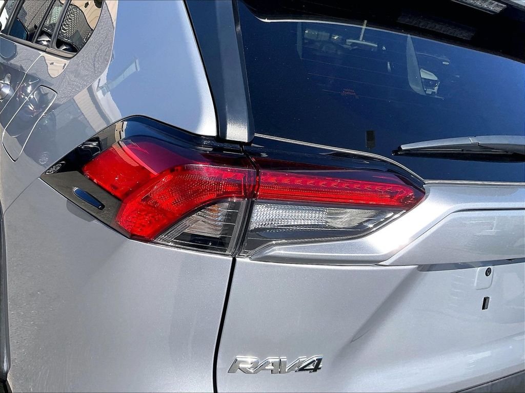Used 2025 Silver Toyota LE image 33
