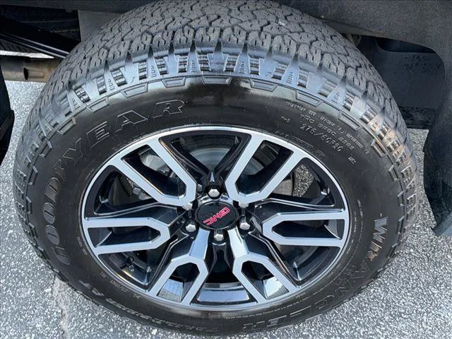 2025 GMC Sierra 1500 AT4 - Photo 38