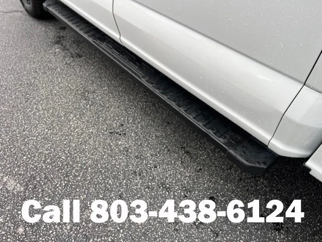 Used 2025 Oxford White Ford XLT image 29