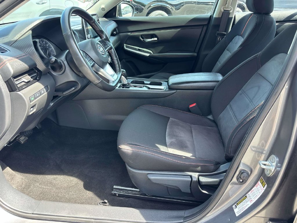 Used 2024 Gray Nissan SR image 9