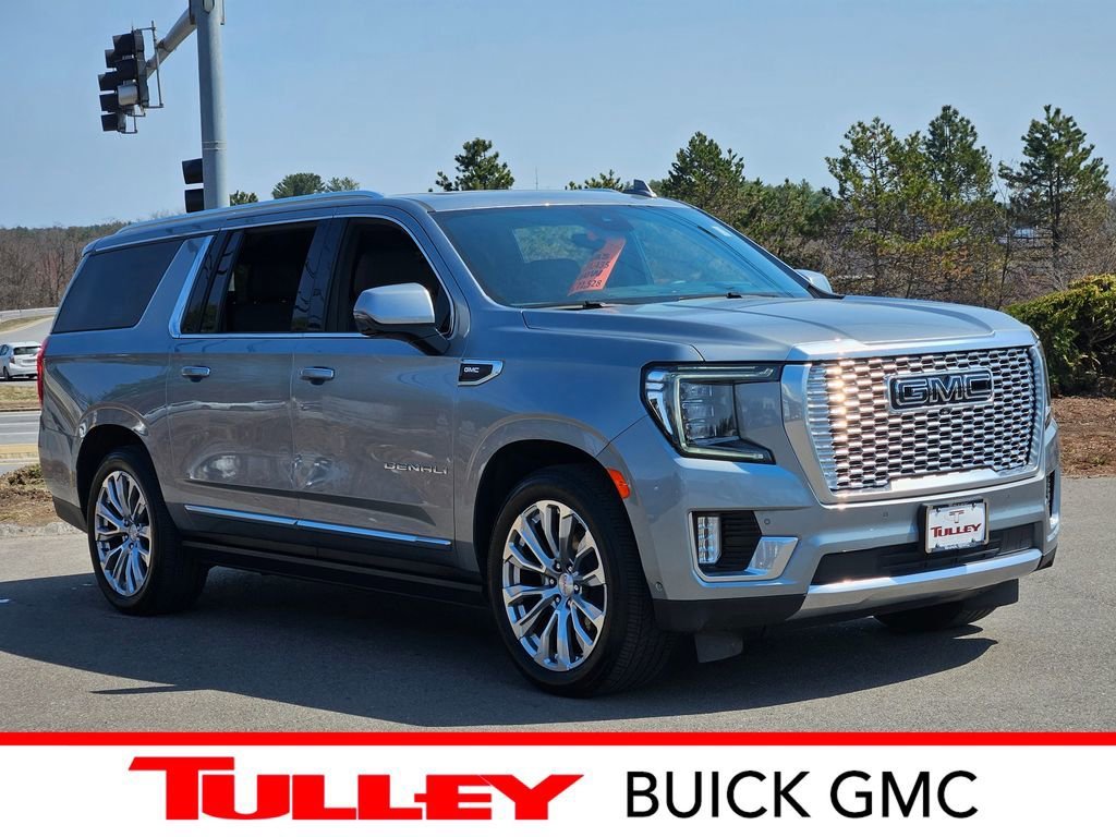 2024 GMC Yukon Denali AWD's photo