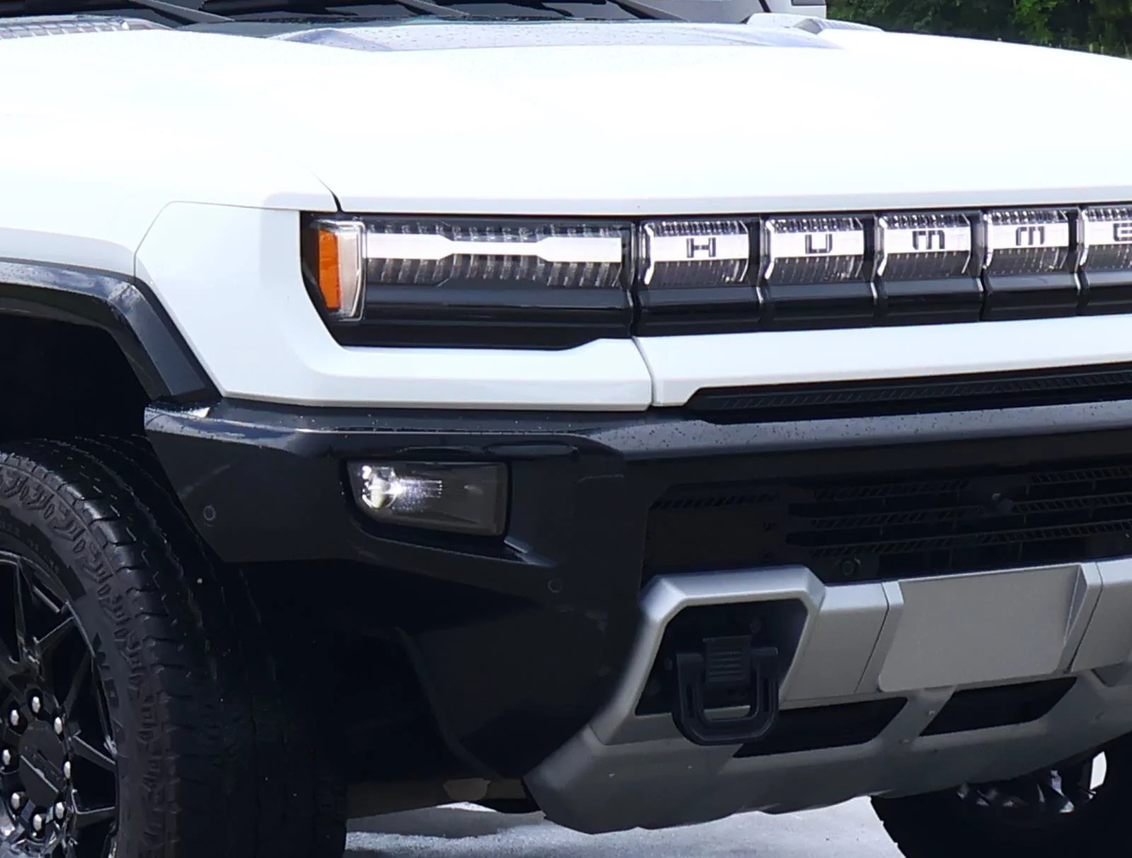 Used 2024 Interstellar White GMC 2X image 7