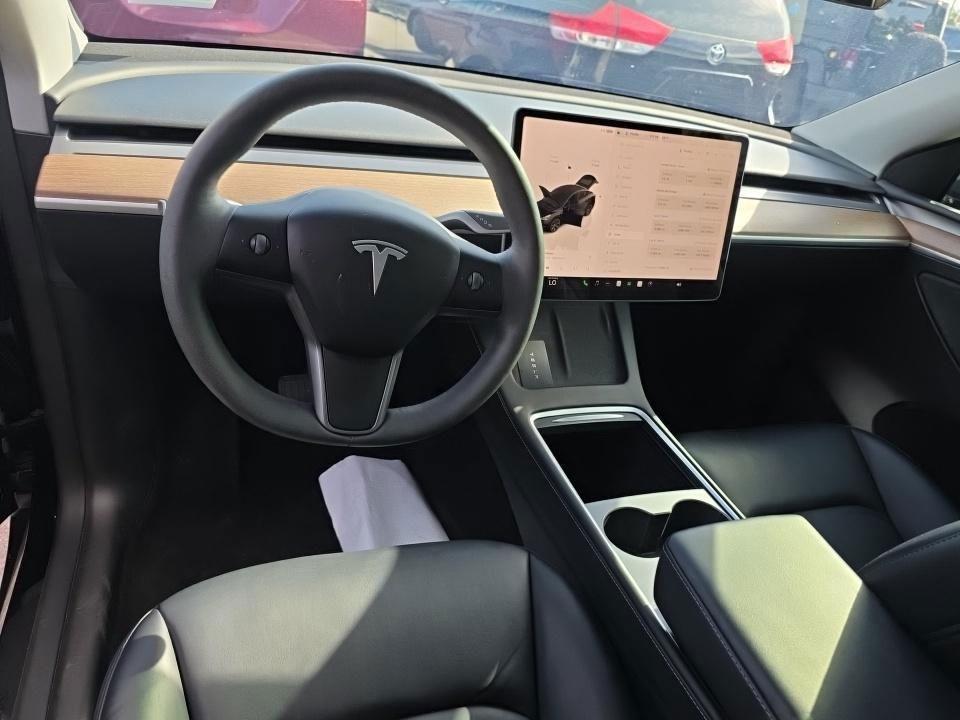 Used 2024  Tesla Long Range image 5