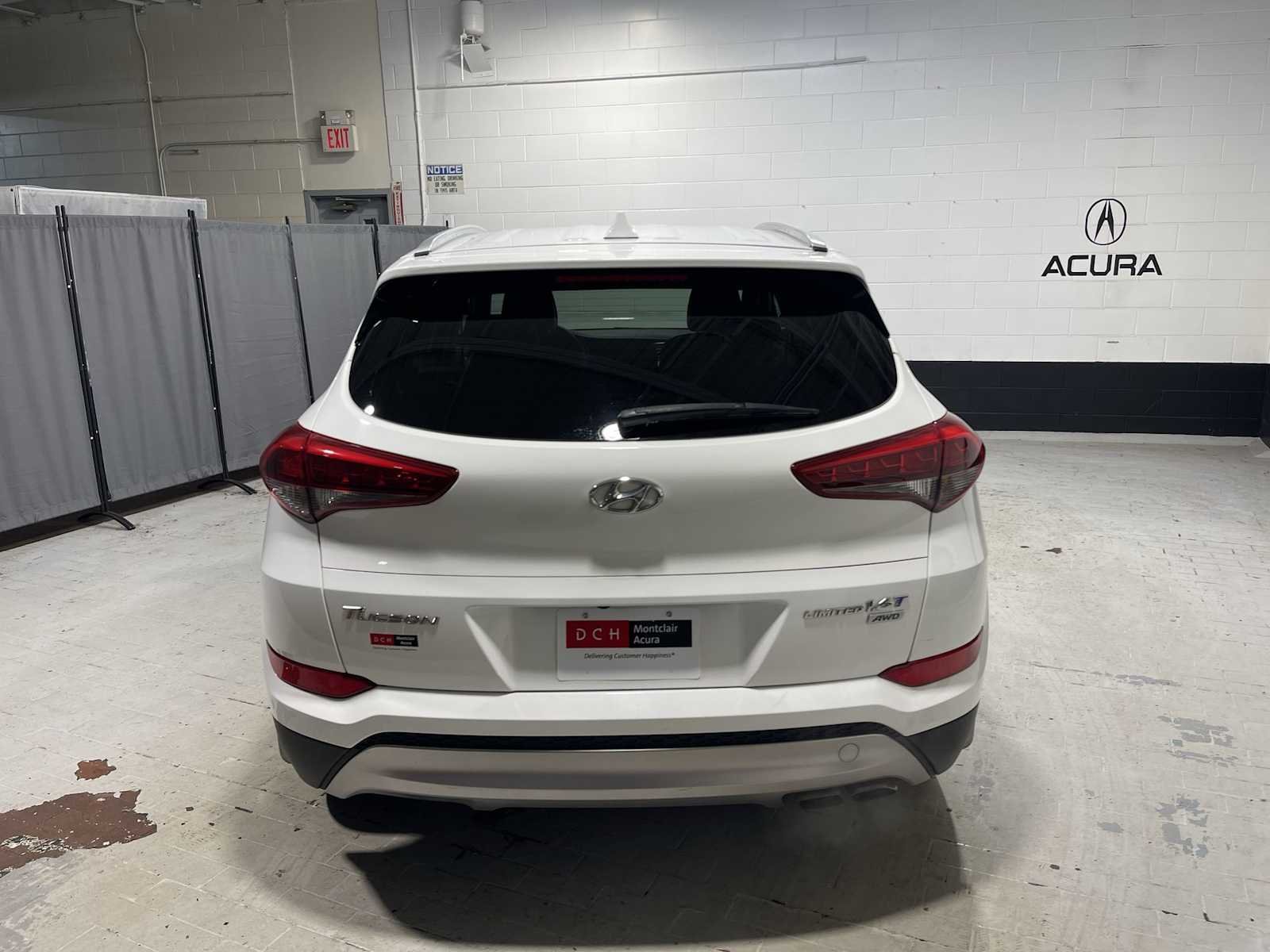 Used 2018 Dazzling White Hyundai Limited image 5