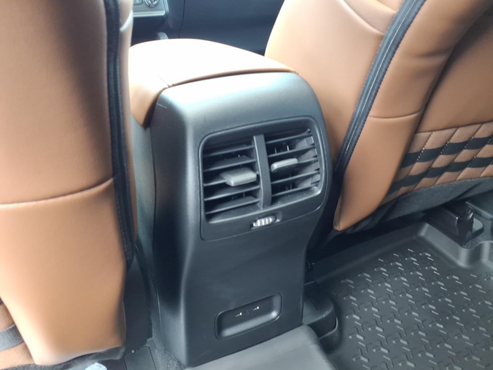 New 2026 Carbonized Gray Metallic Ford Outer Banks® image 11