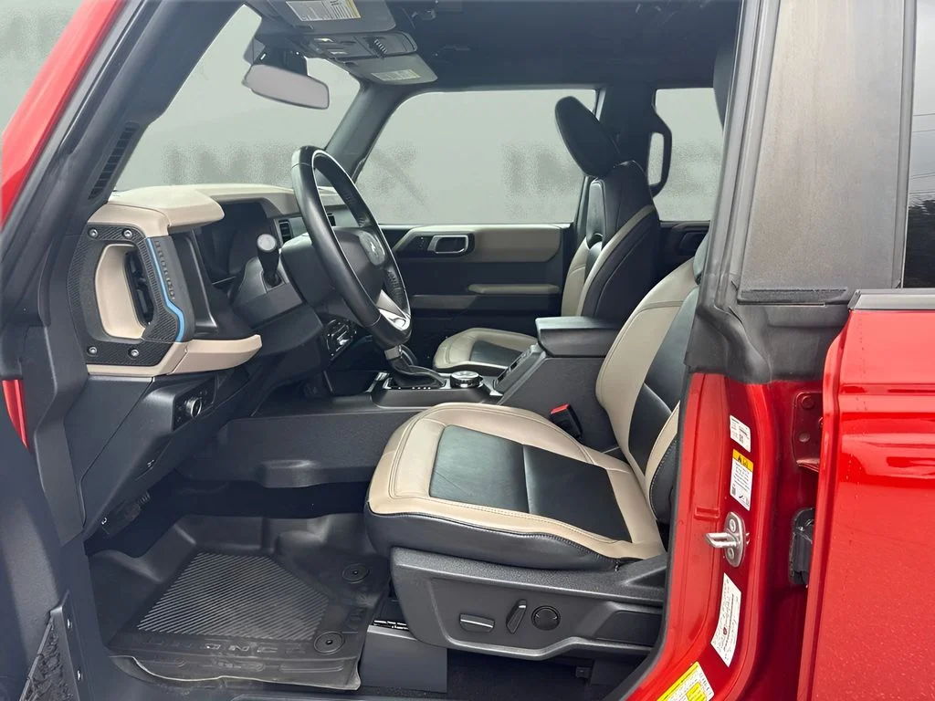 Used 2023 Red Ford Wildtrak image 5