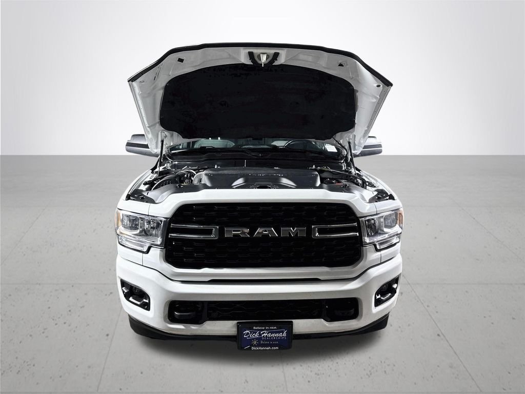 Used 2022 White Ram Big Horn image 21