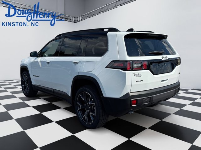 New 2026 Bright White Clear-Coat Exterior Paint Jeep Overland image 3