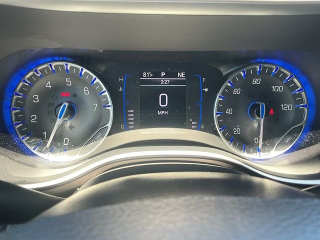 Used 2020 Blue Chrysler LX image 17