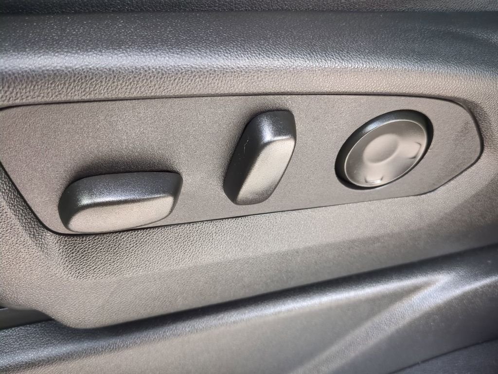 2025 Chevrolet Tahoe Premier - Photo 24