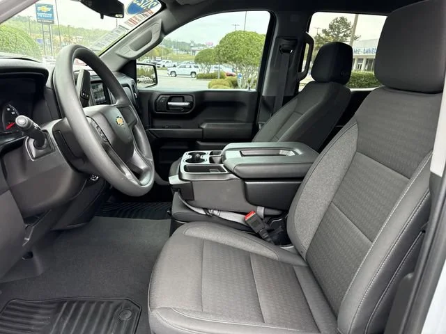 2024 Chevrolet Silverado 1500 Custom - Photo 9