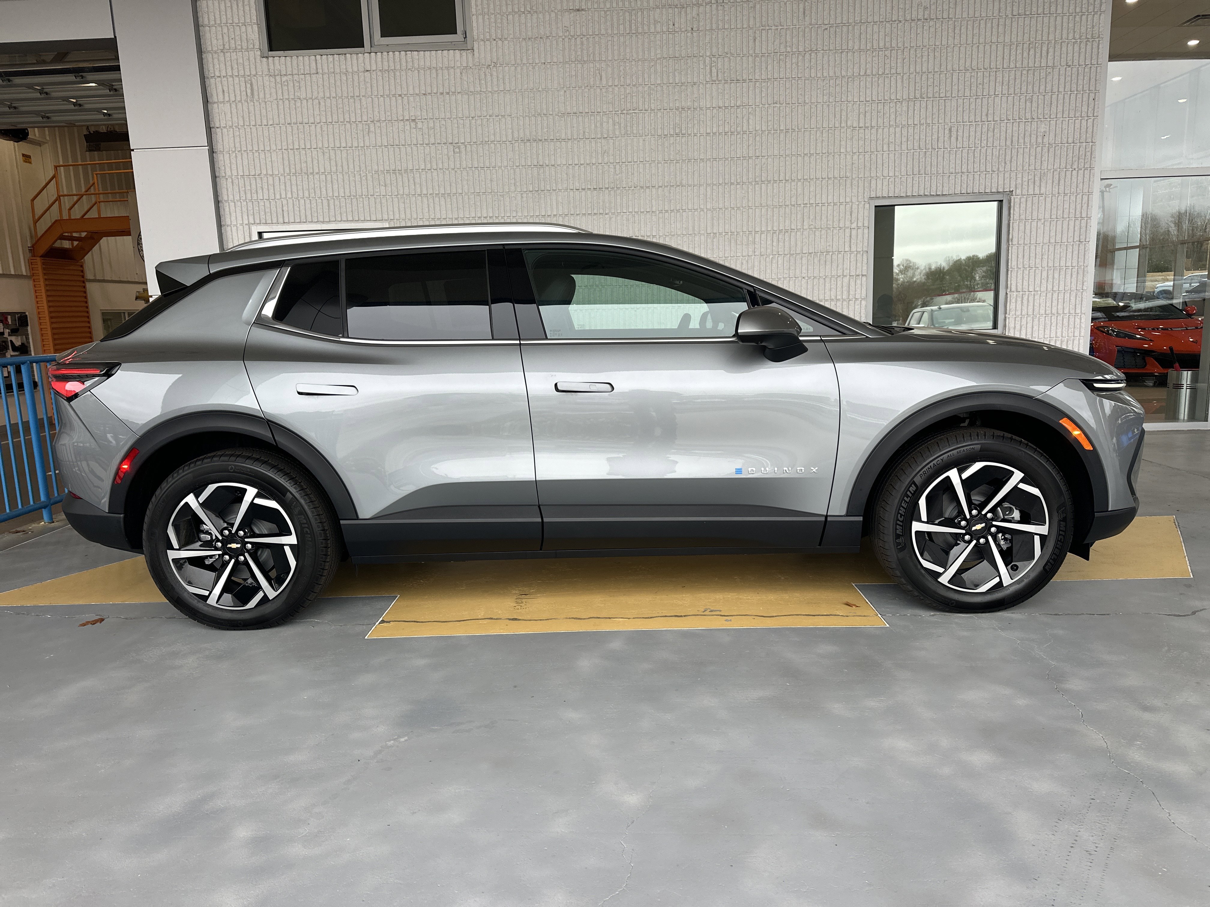 2026 Chevrolet Equinox EV 2LT - Photo 9