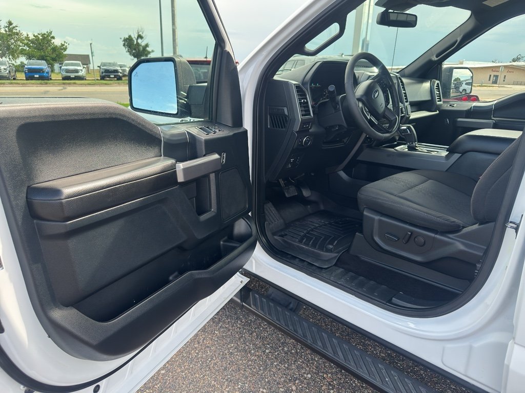 Used 2019 Oxford White Ford XLT image 11