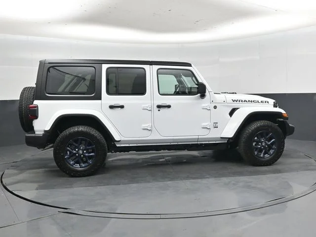 New 2026 Bright White Clear-Coat Exterior Paint Jeep 85th Anniversary Edition image 2