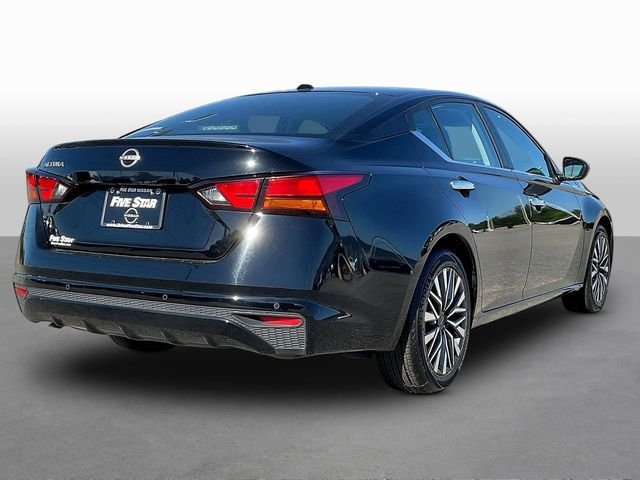 Used 2025 Black Nissan 2.5 SV image 7