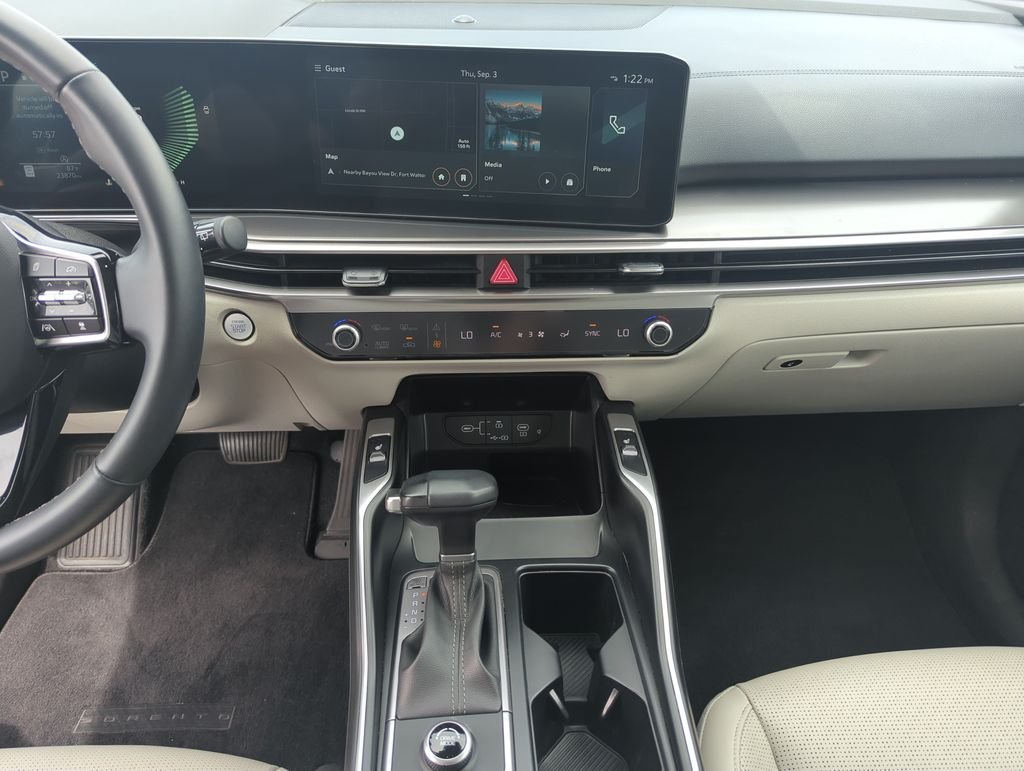 Used 2025 Black Kia S image 24