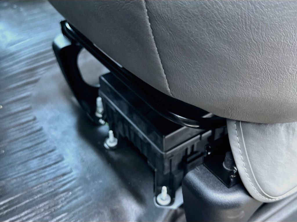 2026 Chevrolet Express Cargo Work Van - Photo 20