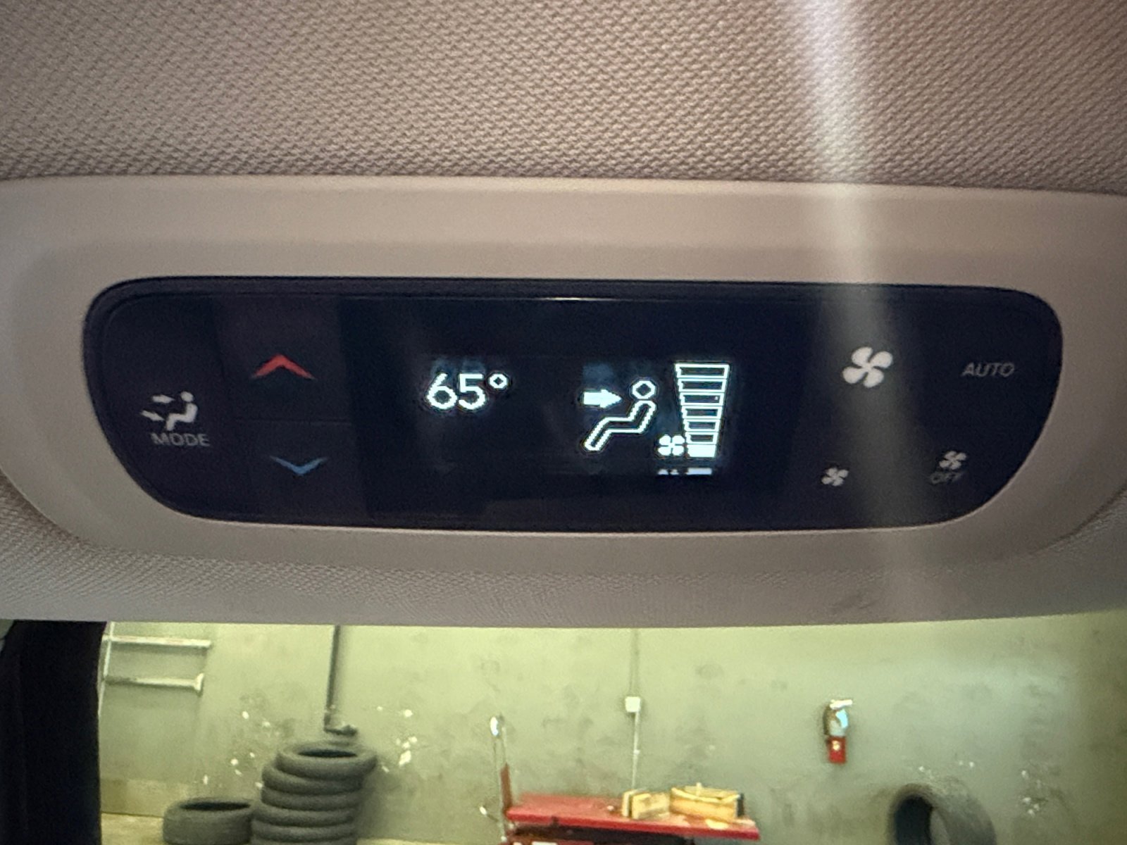 Used 2023 Brilliant Black Crystal Pearlcoat Chrysler Touring L image 41