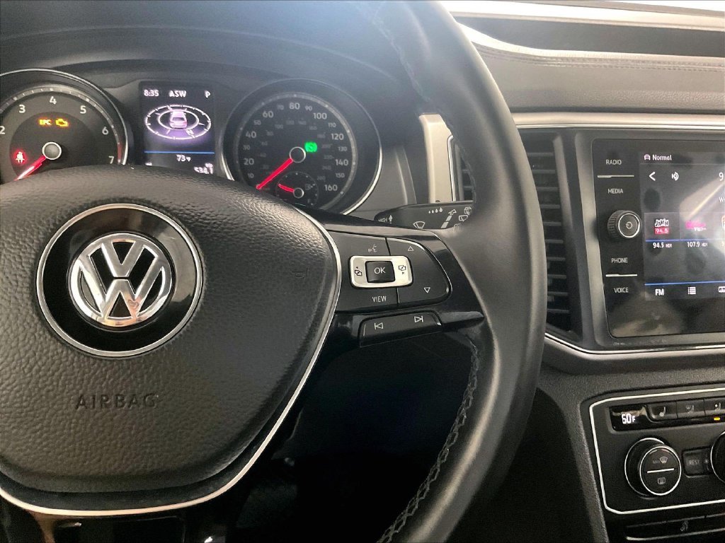 Used 2019 White Volkswagen 3.6L V6 SE image 24